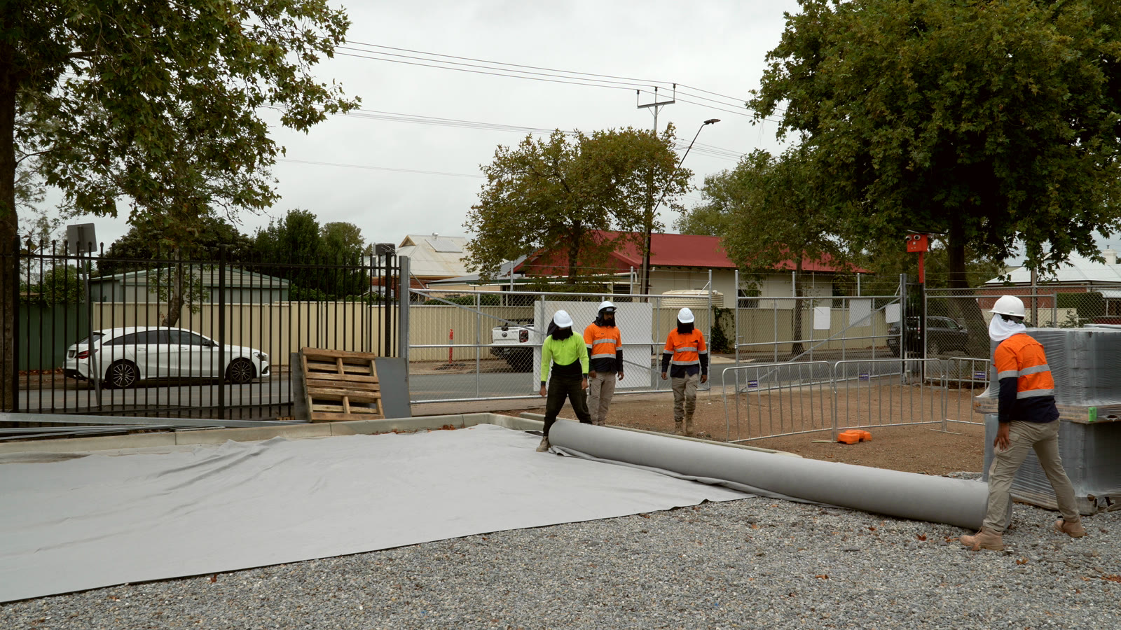 Pad crew, fabric run — real AOI site, South Australia